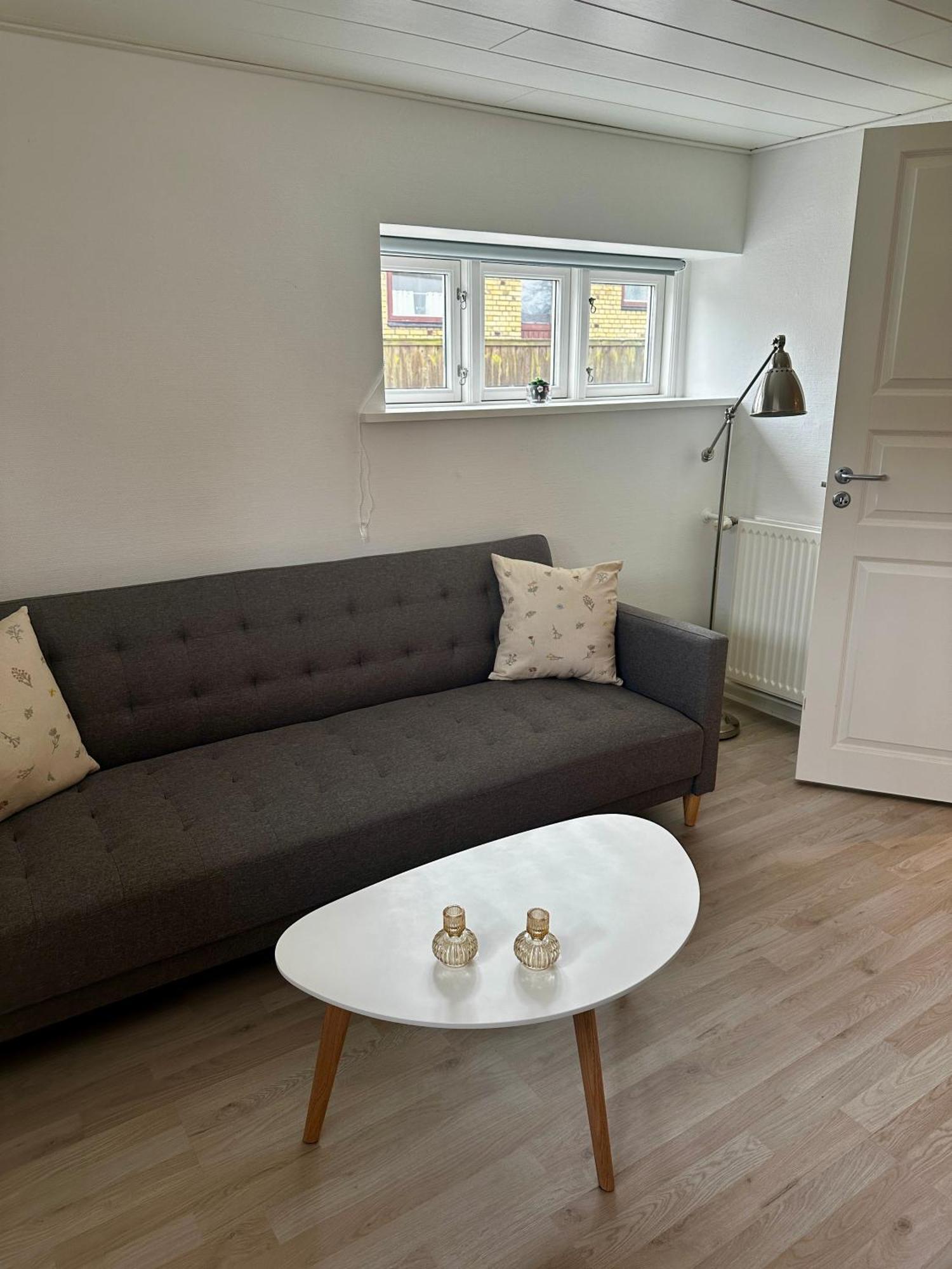 Skon Lejlighed Med Egen Terrasse Og Have Taet Pa Centrum I Skagen Esterno foto